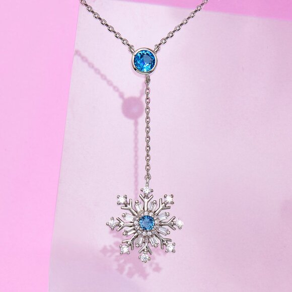 Snowflake Necklace - Charmed Aroma Winter Holiday / Christmas Collection - Picture 4 of 4